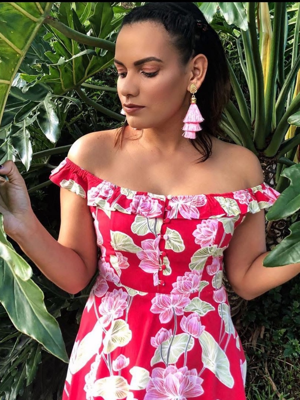Forever 21 Off the Shoulder Red and Pink Floral Ruffle Vacation Dress - M